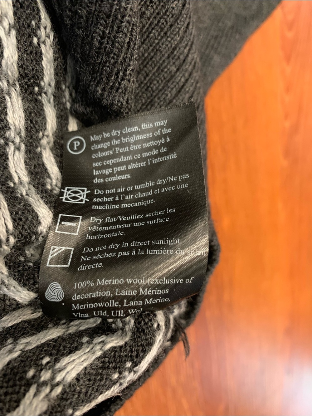 DALE OF NORWAY Men's Merino Wool Sweater Size S Gray Snowflake Skiing *Flawed - Picture 7 of 12